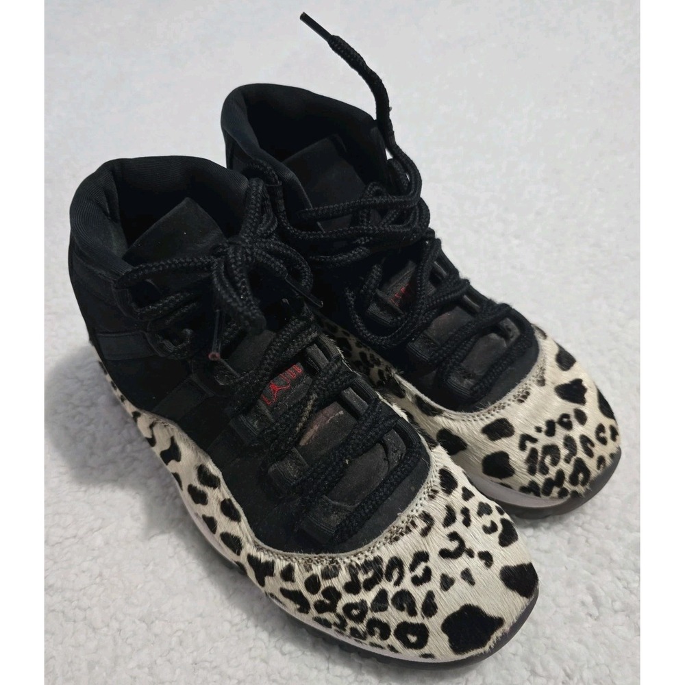 Jordan Air Jordan 11 Mid Top Unisex Basketball Sneakers Black/White Animal Print - Picture 1 of 10